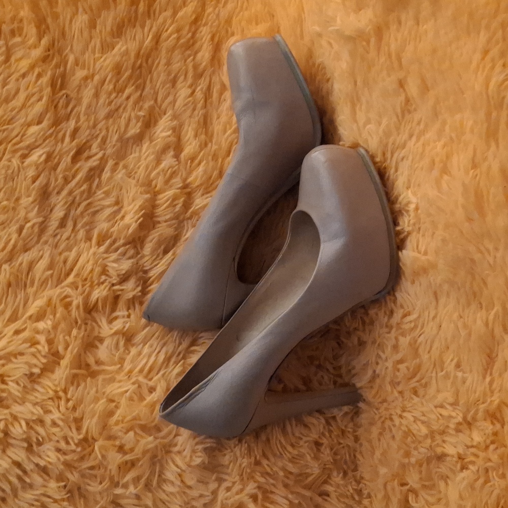 Leather Women platform shoe